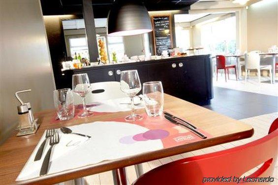 Campanile Grenoble Universite - Saint Martin D'Heres Restoran foto